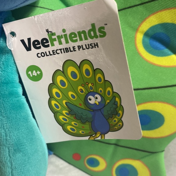 Vee Friends Collectible Plush - Picture 3 of 6